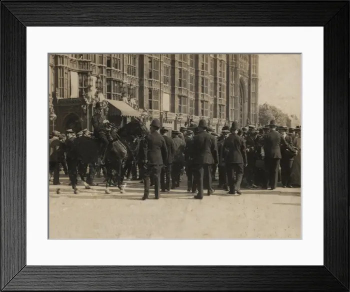 Framed Print : Suffragette Black Friday 1910 Framed Print : Suffragette Black Friday 1910
