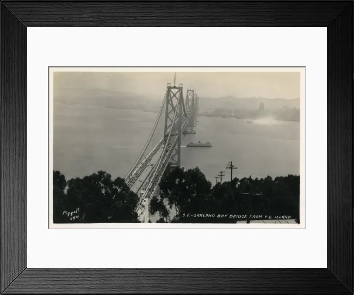 Framed Print : Golden Gate Bridge, San Francisco, California, USA Framed Print : Golden Gate Bridge, San Francisco, California, USA