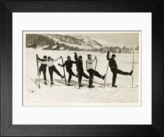 Framed Print : People on skis in the snow, Switzerland Framed Print : People on skis in the snow, Switzerland