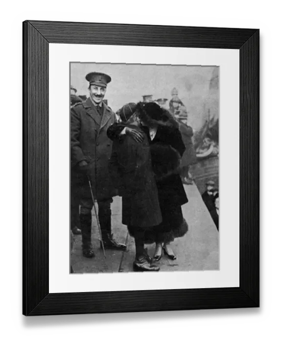 Framed Print : Miss Shirley Kellogg at recruitment meeting, WW1 Framed Print : Miss Shirley Kellogg at recruitment meeting, WW1