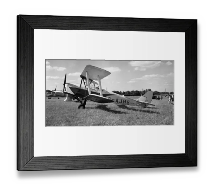 Framed Print : De Havilland DH82 Tiger Moth G-AJHS Cranfield Framed Print : De Havilland DH82 Tiger Moth G-AJHS Cranfield