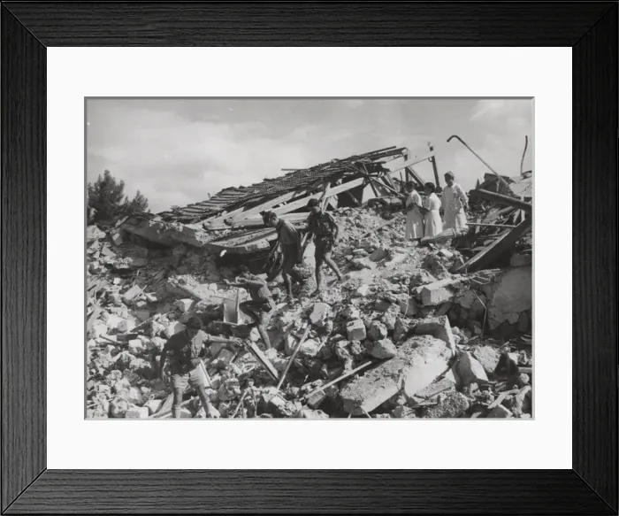 Framed Print : Scouts in ruins of Argostolion, Kefalonia, Greece Framed Print : Scouts in ruins of Argostolion, Kefalonia, Greece