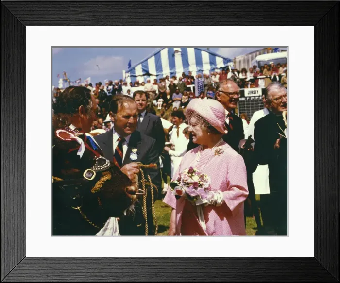 Framed Print : HM Queen Mother at the Royal Cornwall Show, Wadebridge Framed Print : HM Queen Mother at the Royal Cornwall Show, Wadebridge