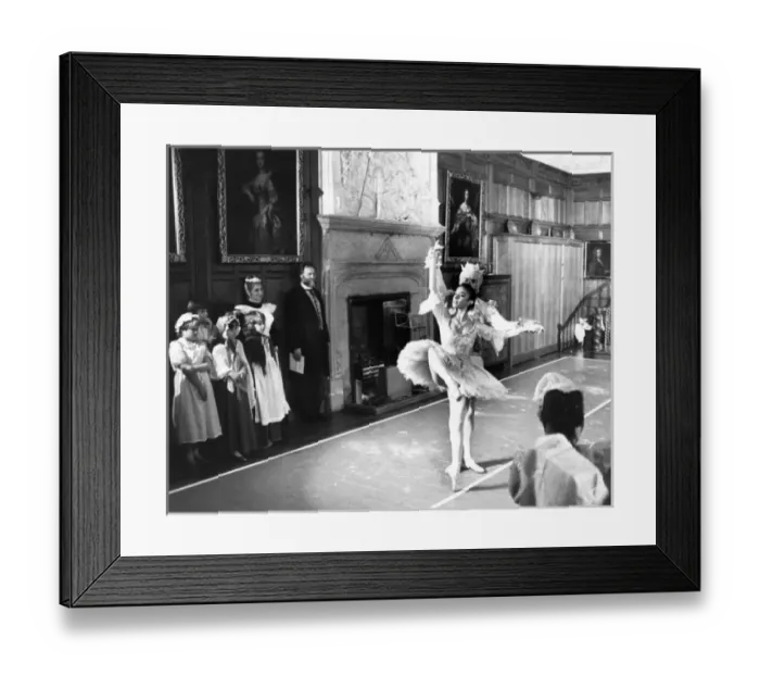 Framed Print : Ballet dancers at Lanhydrock House, Cornwall Framed Print : Ballet dancers at Lanhydrock House, Cornwall