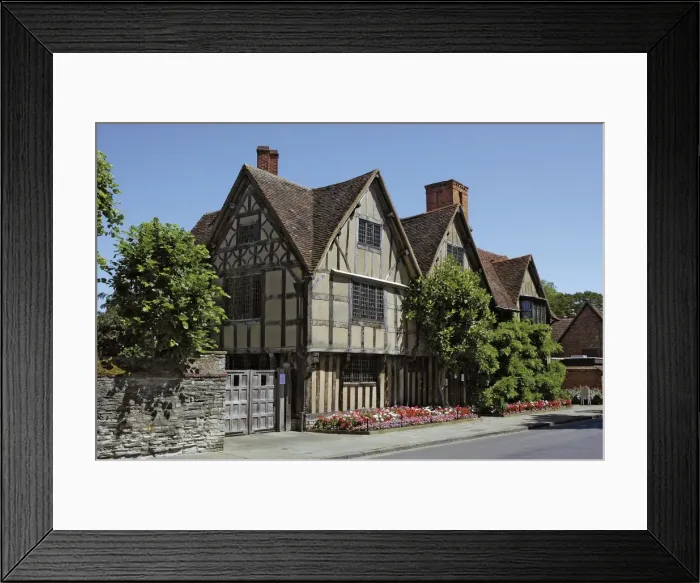 Framed Print : Halls Croft, Stratford-upon-Avon Framed Print : Halls Croft, Stratford-upon-Avon