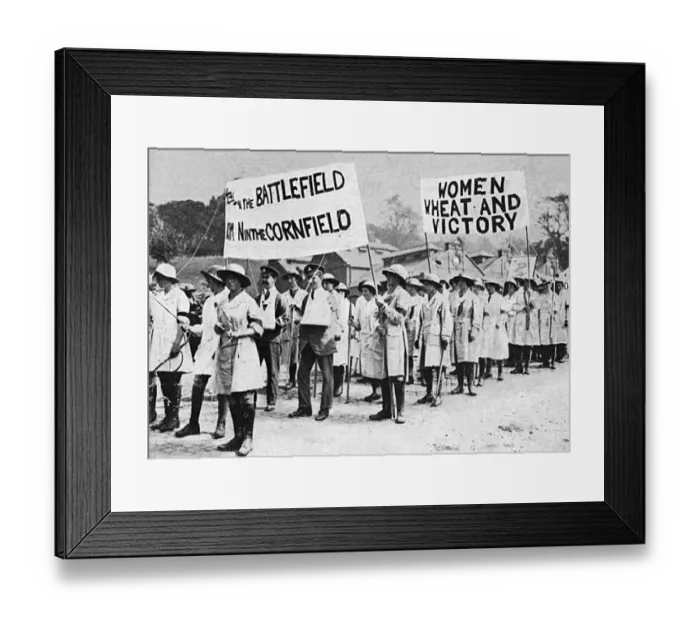 Framed Print : Womens Land Army rally in Lincoln, WW1 Framed Print : Womens Land Army rally in Lincoln, WW1