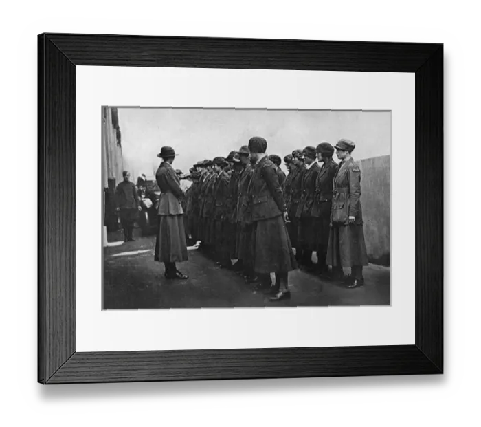 Framed Print : Women drivers of the RAF, WW1