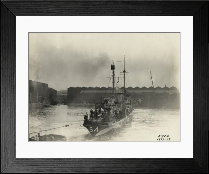 Framed Print : USS McDougal, American destroyer, WW1 Framed Print : USS McDougal, American destroyer, WW1