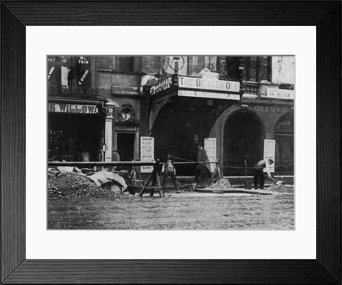 Framed Print : Oxford Theatre - The Better Ole Framed Print : Oxford Theatre - The Better Ole