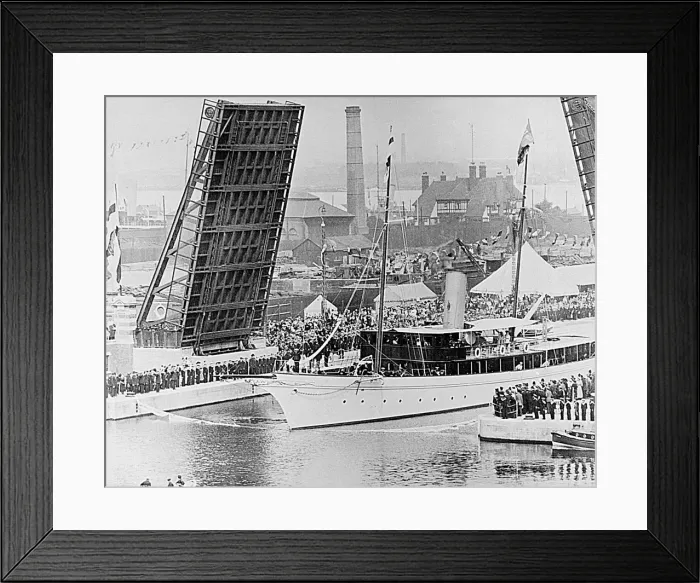 Framed Print : Royal Yacht entering London Docks Framed Print : Royal Yacht entering London Docks