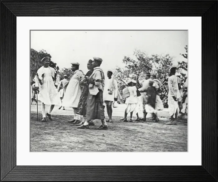 Framed Print : India - Jains and Marawarris on the Promenade, Calcutta Framed Print : India - Jains and Marawarris on the Promenade, Calcutta