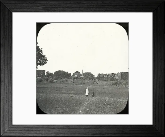 Framed Print : India - Sir Henry Lawrences Tomb Framed Print : India - Sir Henry Lawrences Tomb