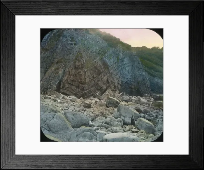 Framed Print : Scenery of Devon - Cliff and beach at Clovelly Framed Print : Scenery of Devon - Cliff and beach at Clovelly