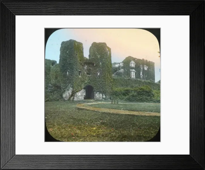 Framed Print : Scenery of Devon - Bewy Pomevoy Castle Framed Print : Scenery of Devon - Bewy Pomevoy Castle