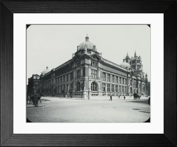 Framed Print : Albert and Edward Museum, London Framed Print : Albert and Edward Museum, London