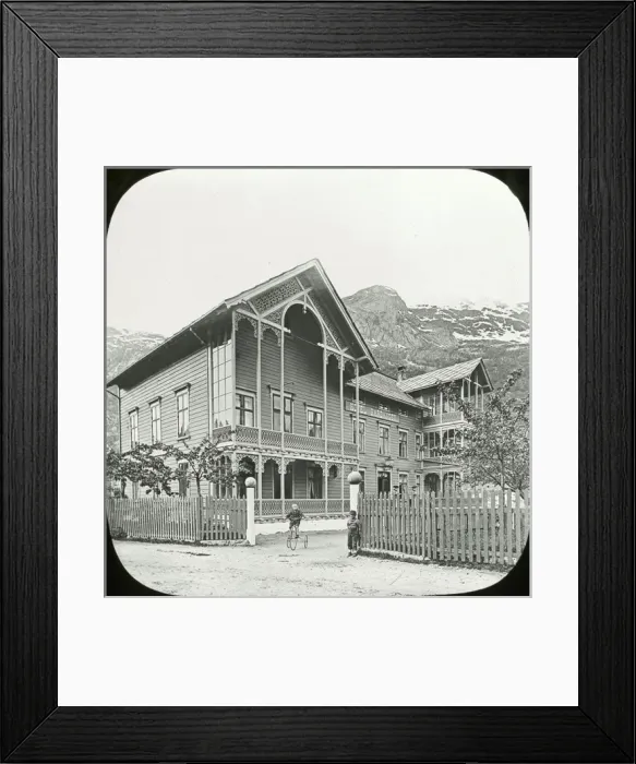 Framed Print : Norway - The old Hardanger Hotel Framed Print : Norway - The old Hardanger Hotel