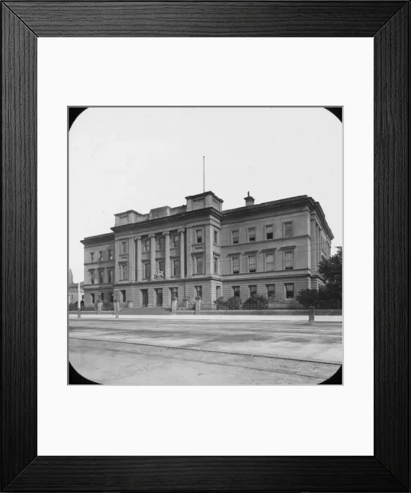 Framed Print : The Melbourne Custom House Framed Print : The Melbourne Custom House