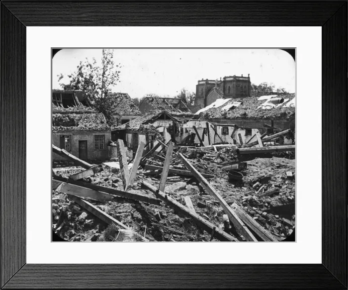 Framed Print : China - Womens quarters Pei-Tang Framed Print : China - Womens quarters Pei-Tang