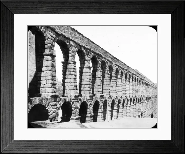 Framed Print : Spain - Segova, The Roman Aqueduct Framed Print : Spain - Segova, The Roman Aqueduct