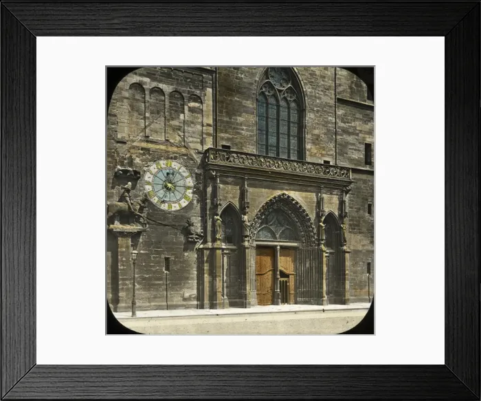 Framed Print : Switzerland - West Door at the Basel Minster Framed Print : Switzerland - West Door at the Basel Minster