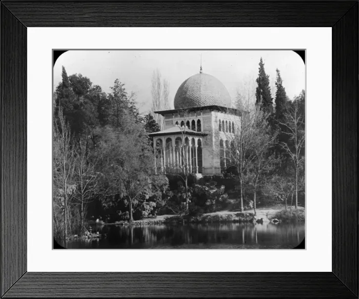 Framed Print : Spain - The Park in Madrid Framed Print : Spain - The Park in Madrid