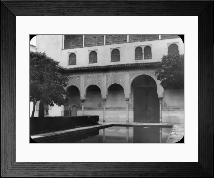 Framed Print : Spain - The Court in Granada Framed Print : Spain - The Court in Granada