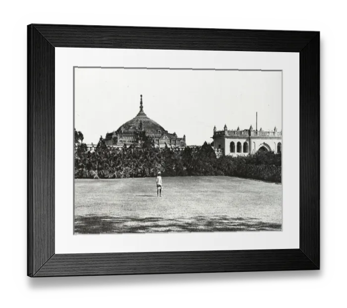 Framed Print : India - Shah Nujuf Mosque, Lucknow Framed Print : India - Shah Nujuf Mosque, Lucknow