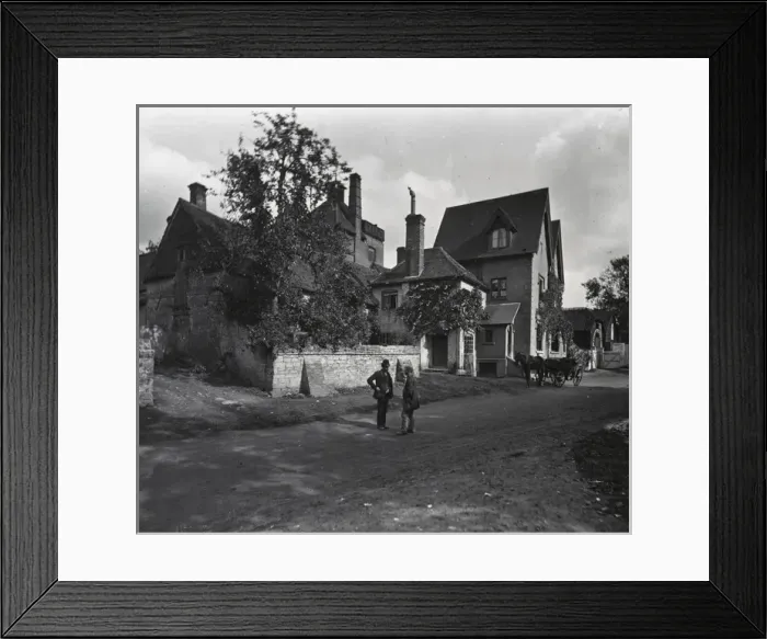 Framed Print : Life of Charles Dickens - Black Horse Inn Framed Print : Life of Charles Dickens - Black Horse Inn
