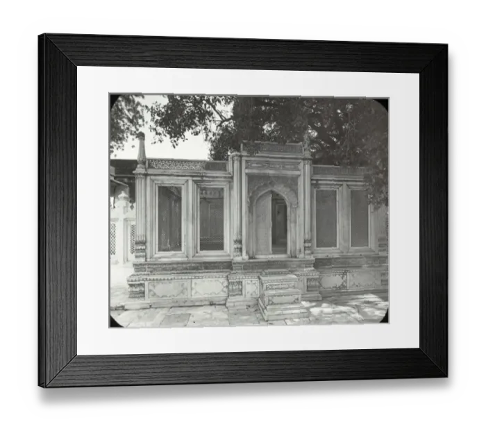 Framed Print : India - Marble screen in Miss Jehangirs Tomb, Delhi Framed Print : India - Marble screen in Miss Jehangirs Tomb, Delhi