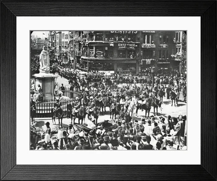 Framed Print : Queen Victorias Diamond Jubilee - Her Majesty at St Pauls Framed Print : Queen Victorias Diamond Jubilee - Her Majesty at St Pauls
