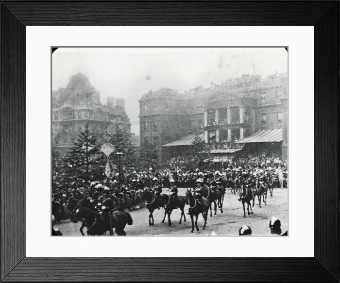 Framed Print : Diamond Jubilee - Duke of Cambridges Staff passing Apsley H Framed Print : Diamond Jubilee - Duke of Cambridges Staff passing Apsley H