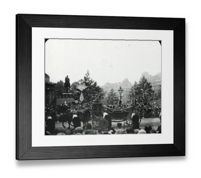 Framed Print : Diamond Jubilee - The Procession Passing Hude Park Corner Framed Print : Diamond Jubilee - The Procession Passing Hude Park Corner