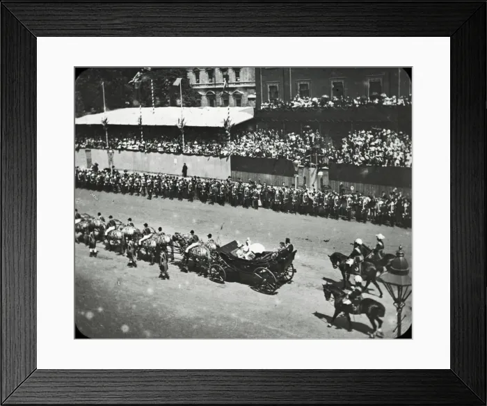 Framed Print : Queen Victorias Diamond Jubilee - Her Majesty at Whitehall Framed Print : Queen Victorias Diamond Jubilee - Her Majesty at Whitehall