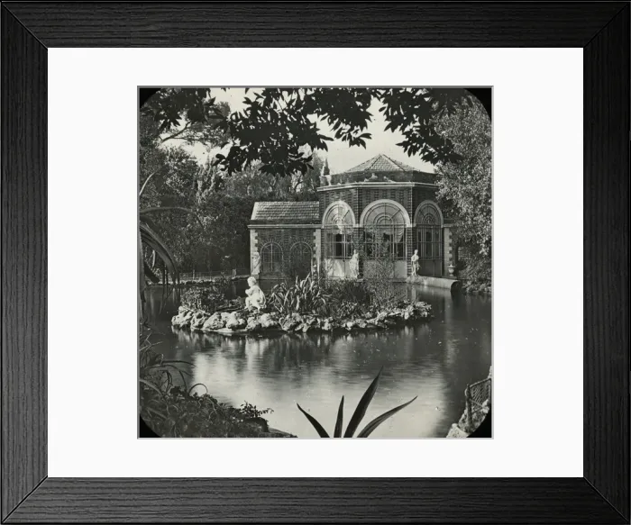 Framed Print : Sicily - Palermo Villa Flora Gardens Framed Print : Sicily - Palermo Villa Flora Gardens