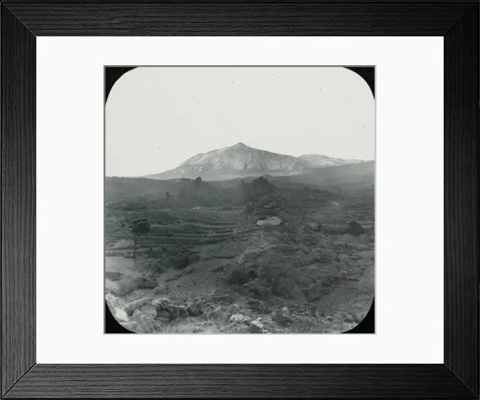 Framed Print : Canary Islands - Icod, the peak of Tenerife Framed Print : Canary Islands - Icod, the peak of Tenerife