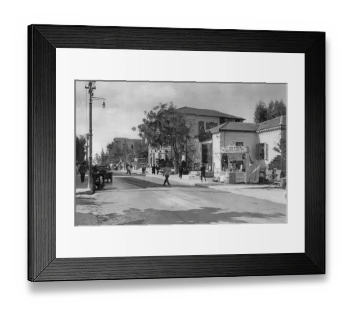 Framed Print : Street scene, Tel Aviv, Western Israel Framed Print : Street scene, Tel Aviv, Western Israel