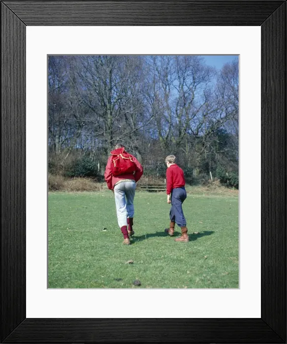 Framed Print : Two young hikers on Exmoor, West Country Framed Print : Two young hikers on Exmoor, West Country