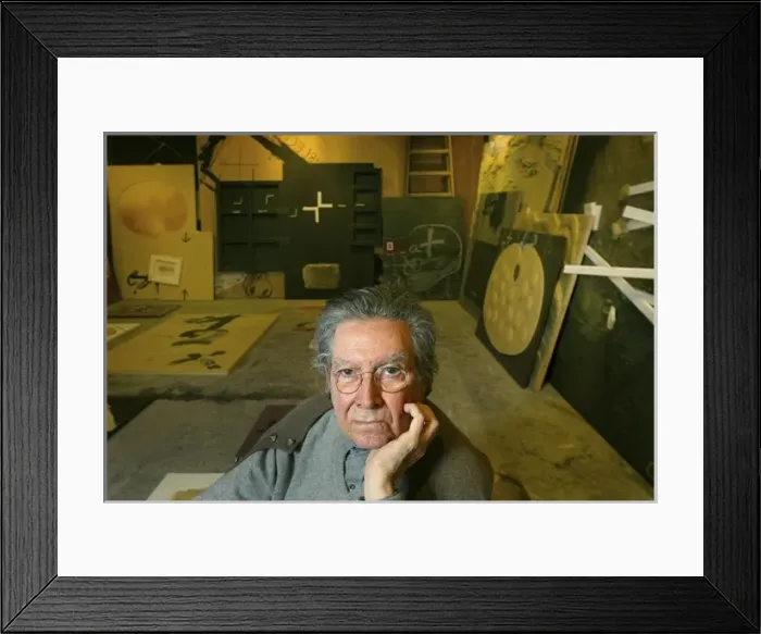Framed Print : Antoni Tapies Framed Print : Antoni Tapies