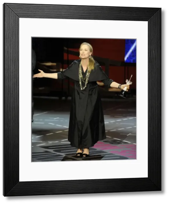 Framed Print : San SebastiᮮFestival 2008. Meryl Streep Framed Print : San SebastiᮮFestival 2008. Meryl Streep