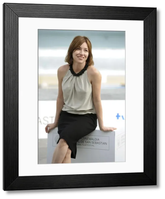 Framed Print : San SebastiᮮFestival 2009. Lola Due Framed Print : San SebastiᮮFestival 2009. Lola Due
