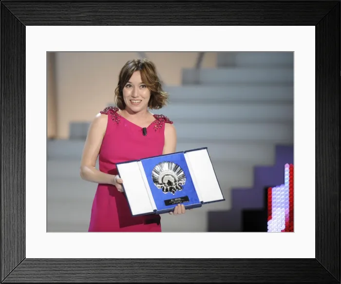 Framed Print : San SebastiᮮFestival 2009. Lola Due Framed Print : San SebastiᮮFestival 2009. Lola Due