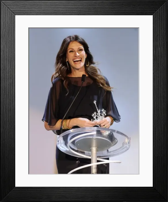 Framed Print : San SebastiᮮFestival 2010. Julia Roberts Framed Print : San SebastiᮮFestival 2010. Julia Roberts