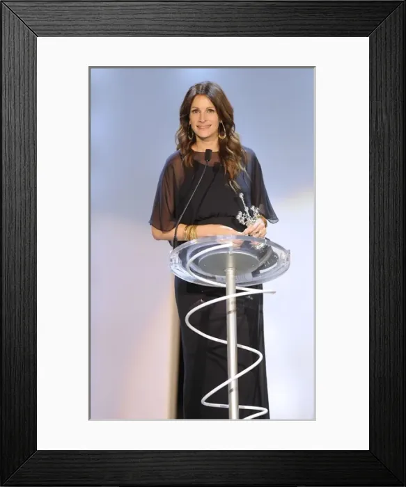 Framed Print : San SebastiᮮFestival 2010. Julia Roberts Framed Print : San SebastiᮮFestival 2010. Julia Roberts