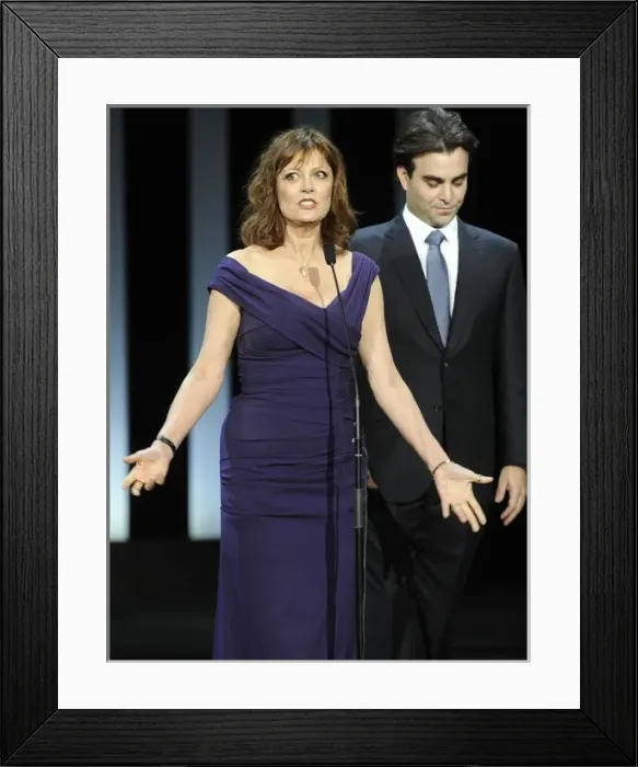 Framed Print : San SebastiᮮFestival 2012. S. Sarandon, N. Jarecki Framed Print : San SebastiᮮFestival 2012. S. Sarandon, N. Jarecki