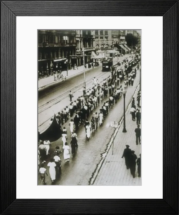 Framed Print : Spain. Second Republic. Demonstration in Barcelona Framed Print : Spain. Second Republic. Demonstration in Barcelona