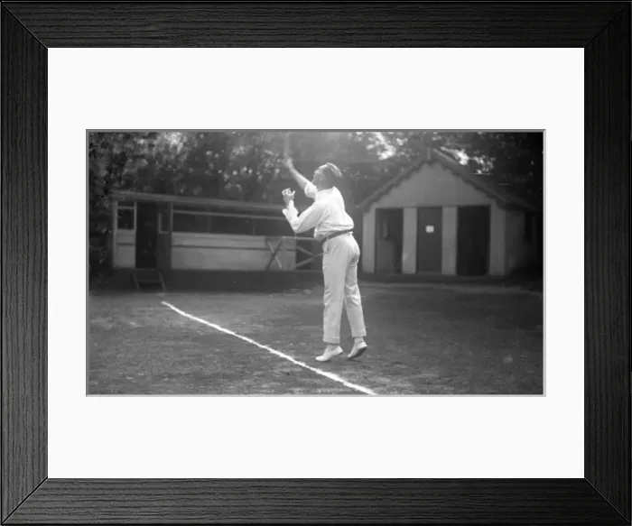 Framed Print : Tennis player serving Framed Print : Tennis player serving
