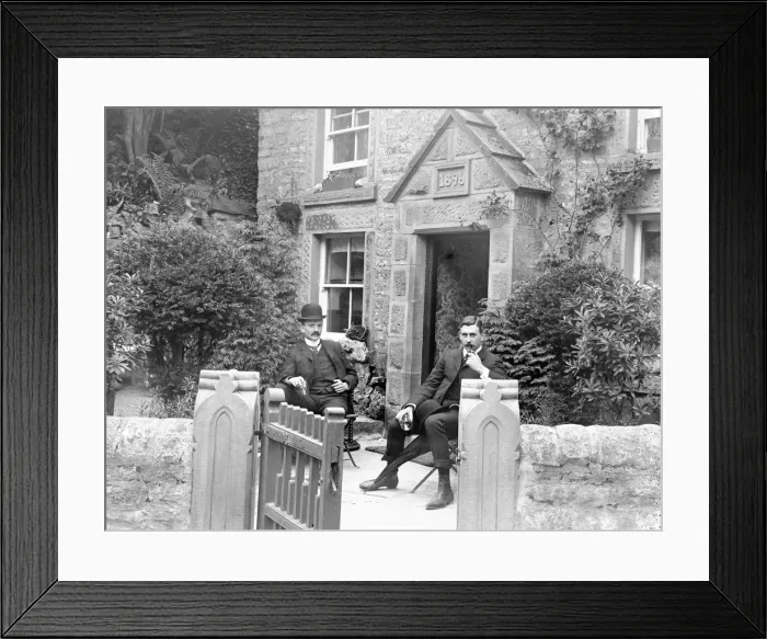 Framed Print : Temperance Hotel, Alsop, Peak District Framed Print : Temperance Hotel, Alsop, Peak District