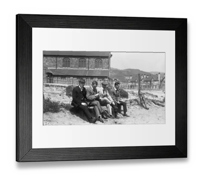 Framed Print : Group of golfers Framed Print : Group of golfers
