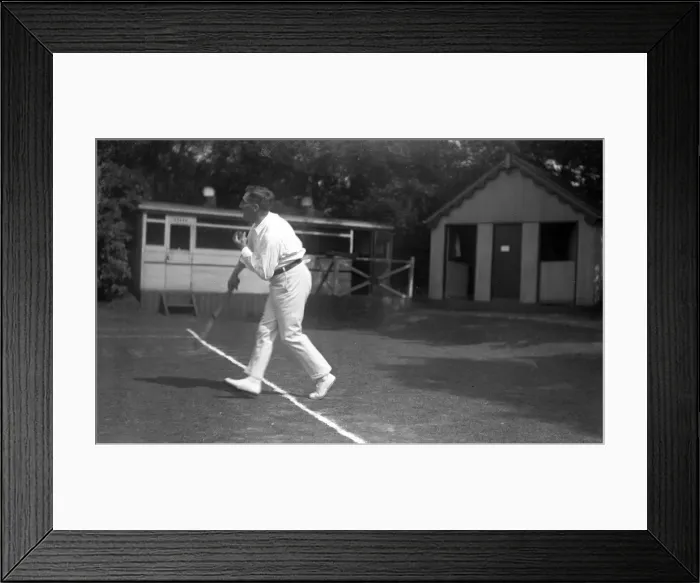 Framed Print : Tennis player at Moorfield Tennis Club Framed Print : Tennis player at Moorfield Tennis Club