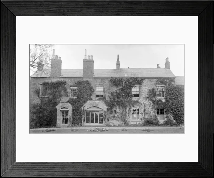 Framed Print : Blisworth - Captain Elmhursts house Framed Print : Blisworth - Captain Elmhursts house